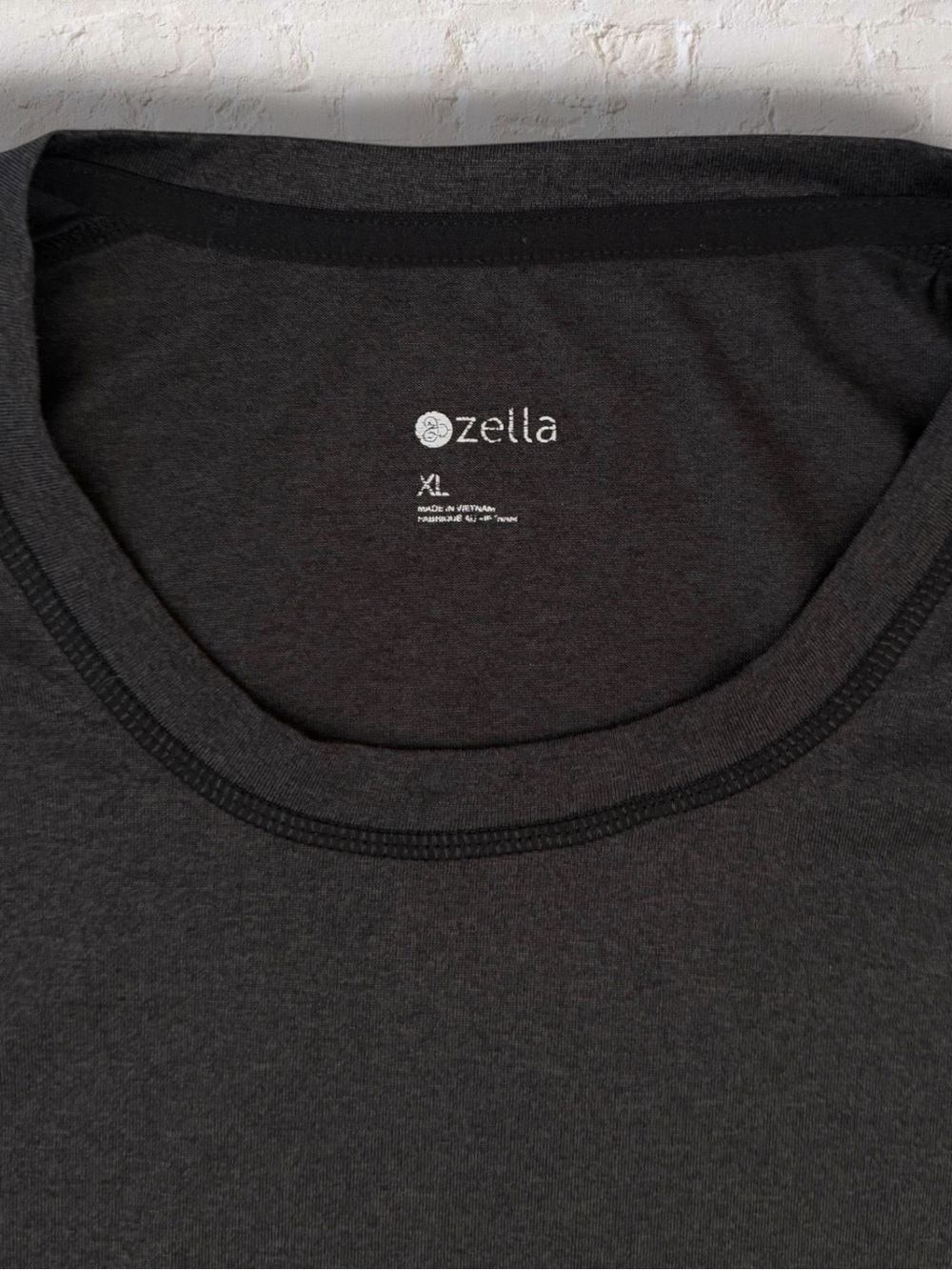 Zella Men’s XL Black Lightweight Performance Long Sleeve Crew Neck Shirt